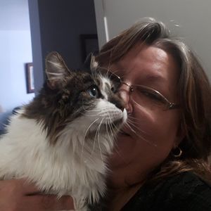 Meet your Posher, Hélène